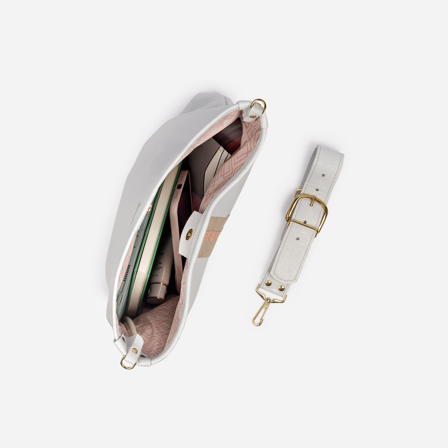 Noe Metallic Leather Shoulder Bag Snow & Champagne